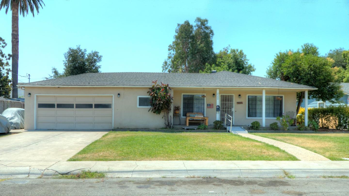 Detail Gallery Image 1 of 1 For 2500 Pfeffer Ln, San Jose,  CA 95128 - 3 Beds | 2 Baths