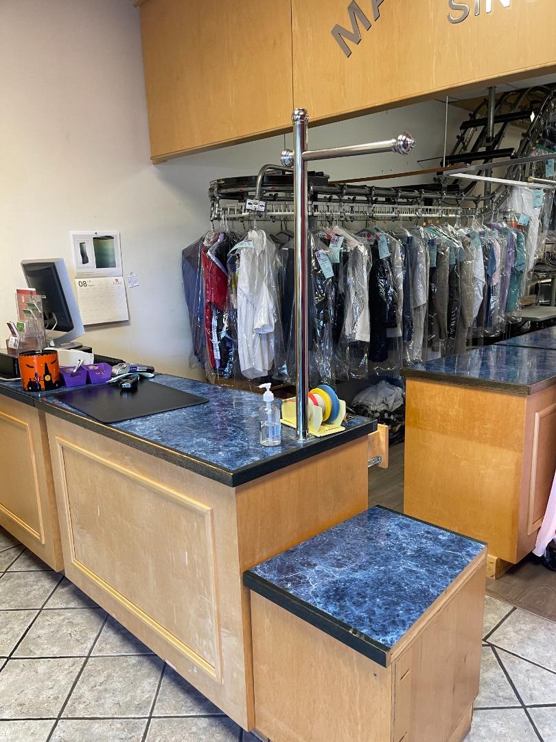 390 El Camino Real, BELMONT, California 94002, ,Comm Business Opportunity,For Sale,El Camino Real,40965466