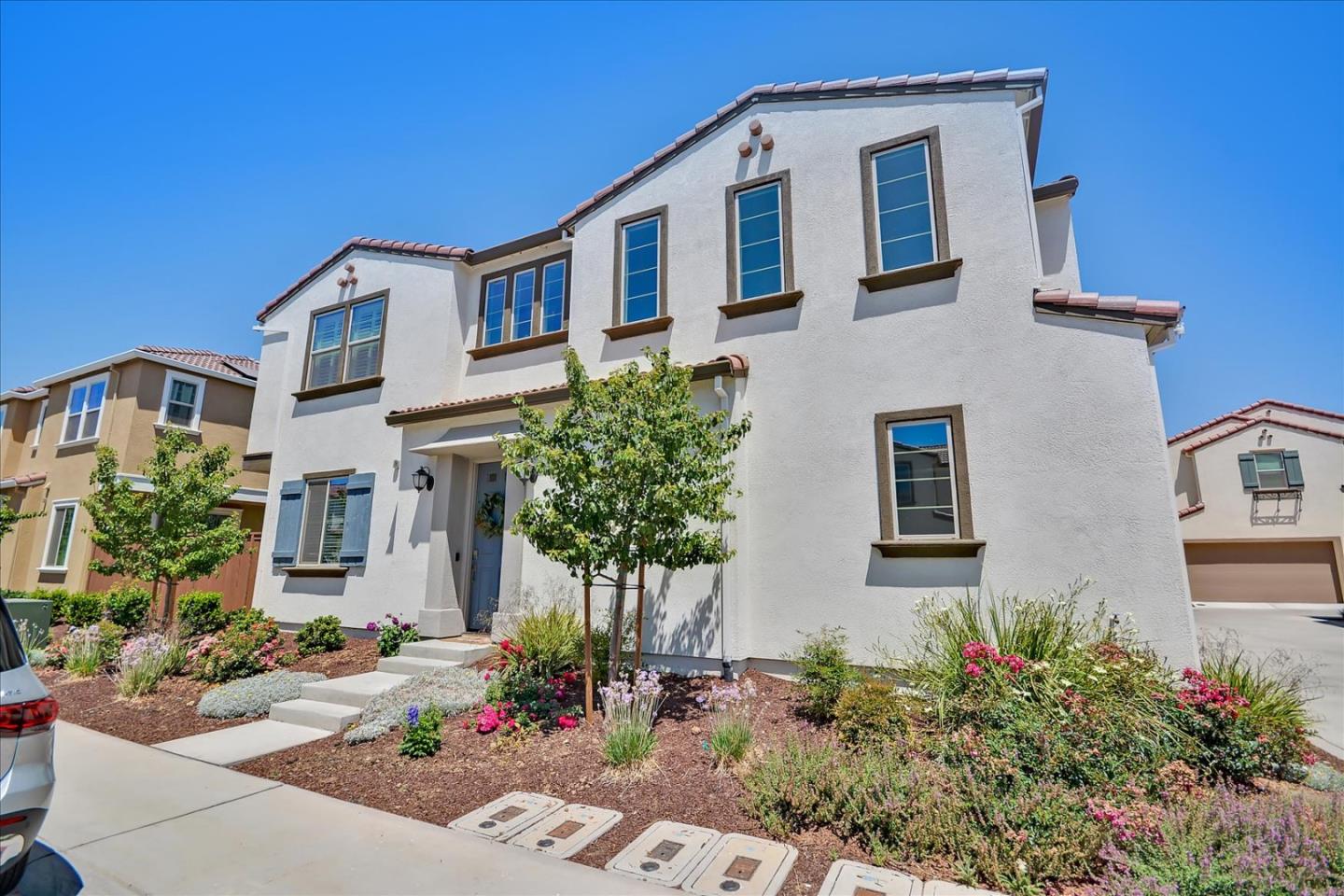 Detail Gallery Image 1 of 1 For 8951 Upbeat Way, Elk Grove,  CA 95757 - 3 Beds | 2/1 Baths