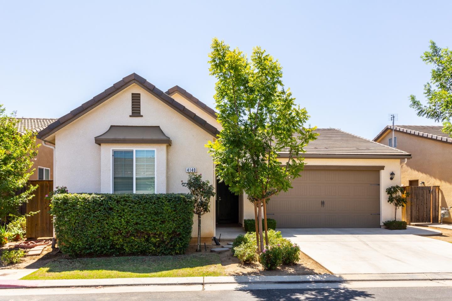 Detail Gallery Image 1 of 1 For 4140 Chessa Ln, Clovis,  CA 93619 - 3 Beds | 2/1 Baths