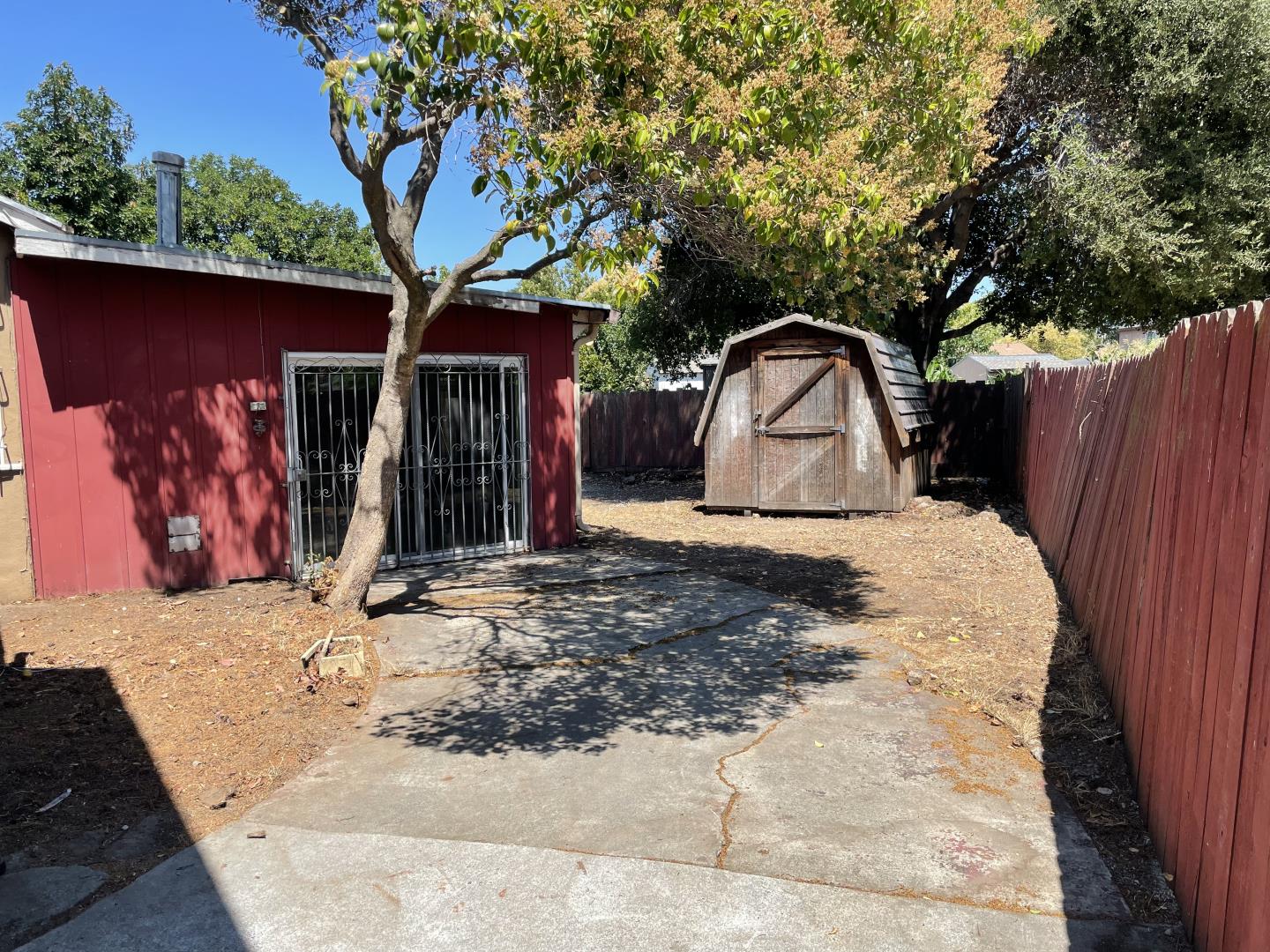 251 Ivy Dr, Menlo Park, CA 94025 4 Beds 3/1 Baths (Expired