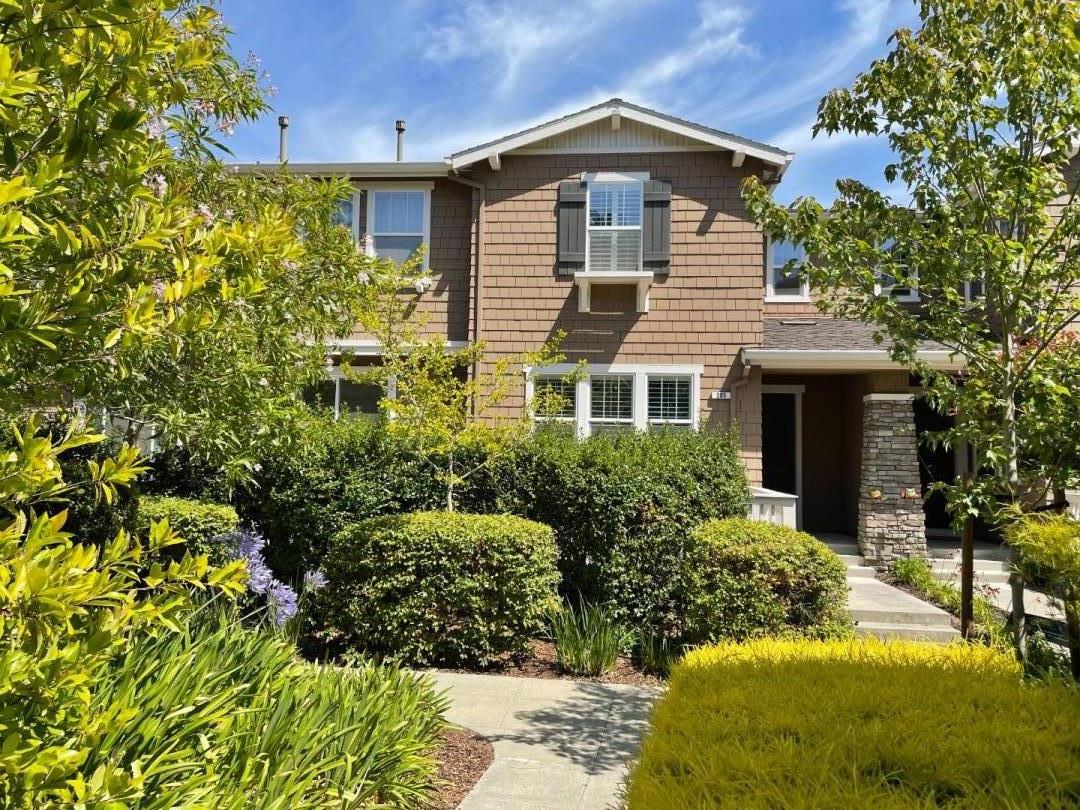 Detail Gallery Image 1 of 1 For 200 Live Oak Way #205,  Belmont,  CA 94002 - 2 Beds | 2/1 Baths