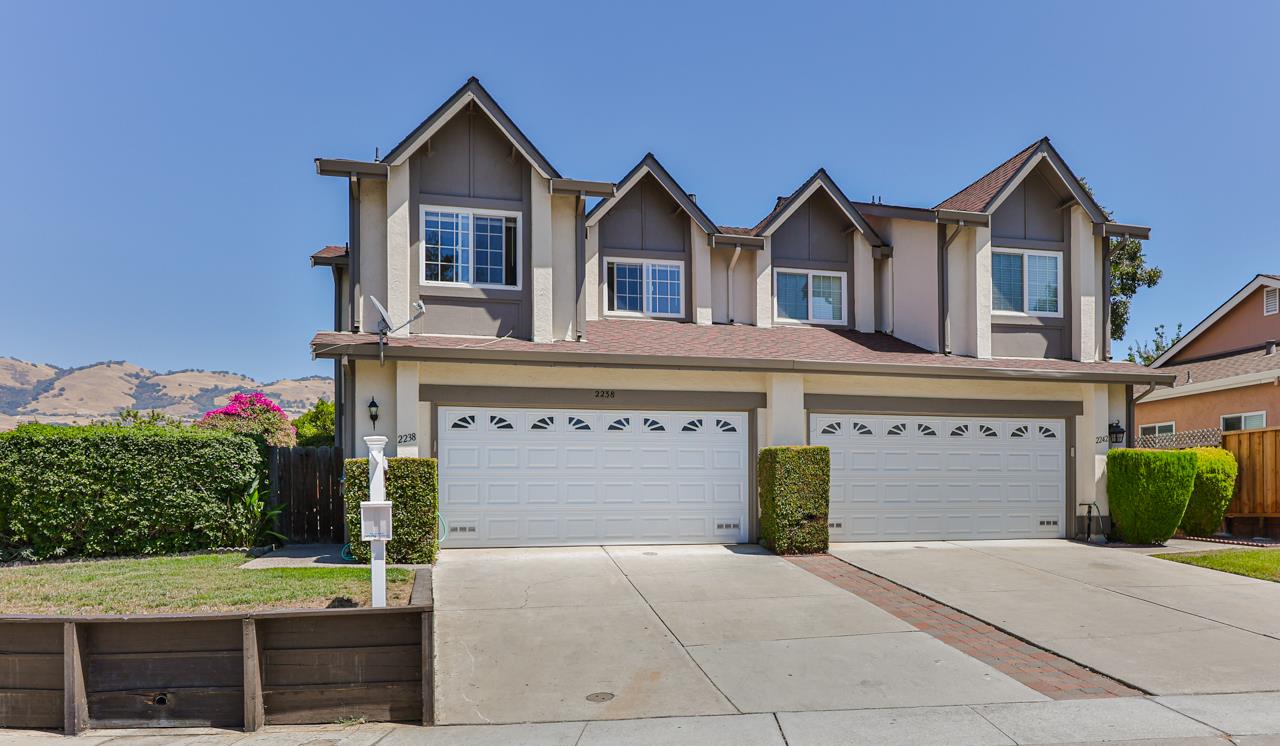 Detail Gallery Image 1 of 1 For 2238 Lusardi Dr, San Jose,  CA 95148 - 3 Beds | 2/1 Baths