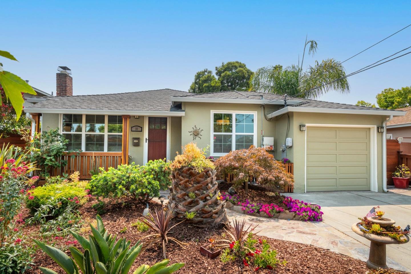 10 Meadow Ln, Redwood City, CA 94063 3 Beds 1 Baths (Sold