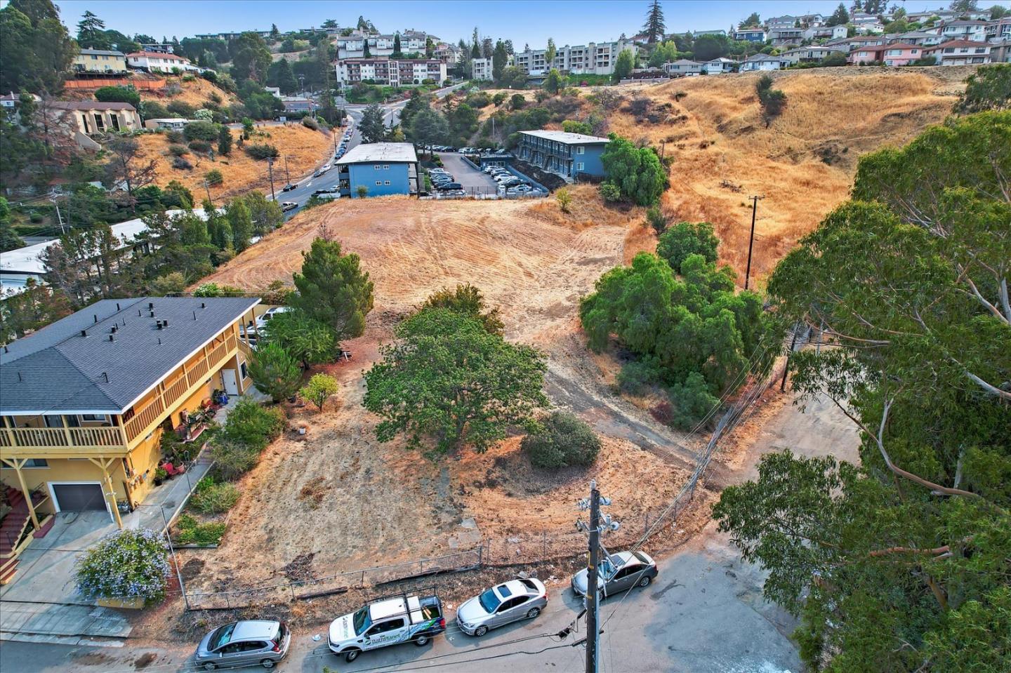 16432 Saratoga Street, SAN LEANDRO, California 94578, ,Comm Ri Multi-units 5+,For Sale,Saratoga Street,ML81857445