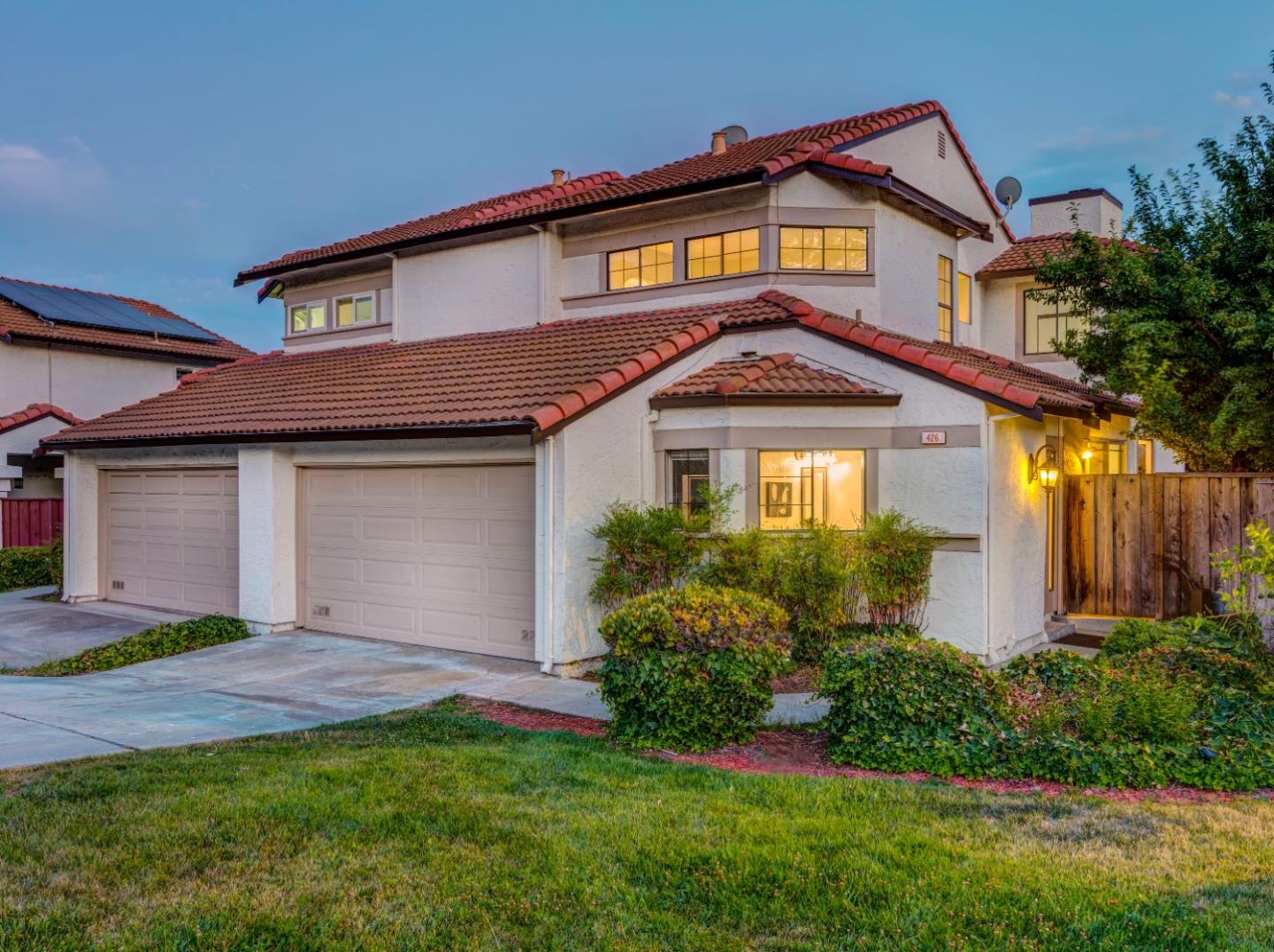 426 Branham Ln, San Jose, CA 95111 3 Beds 2/1 Baths (Sold