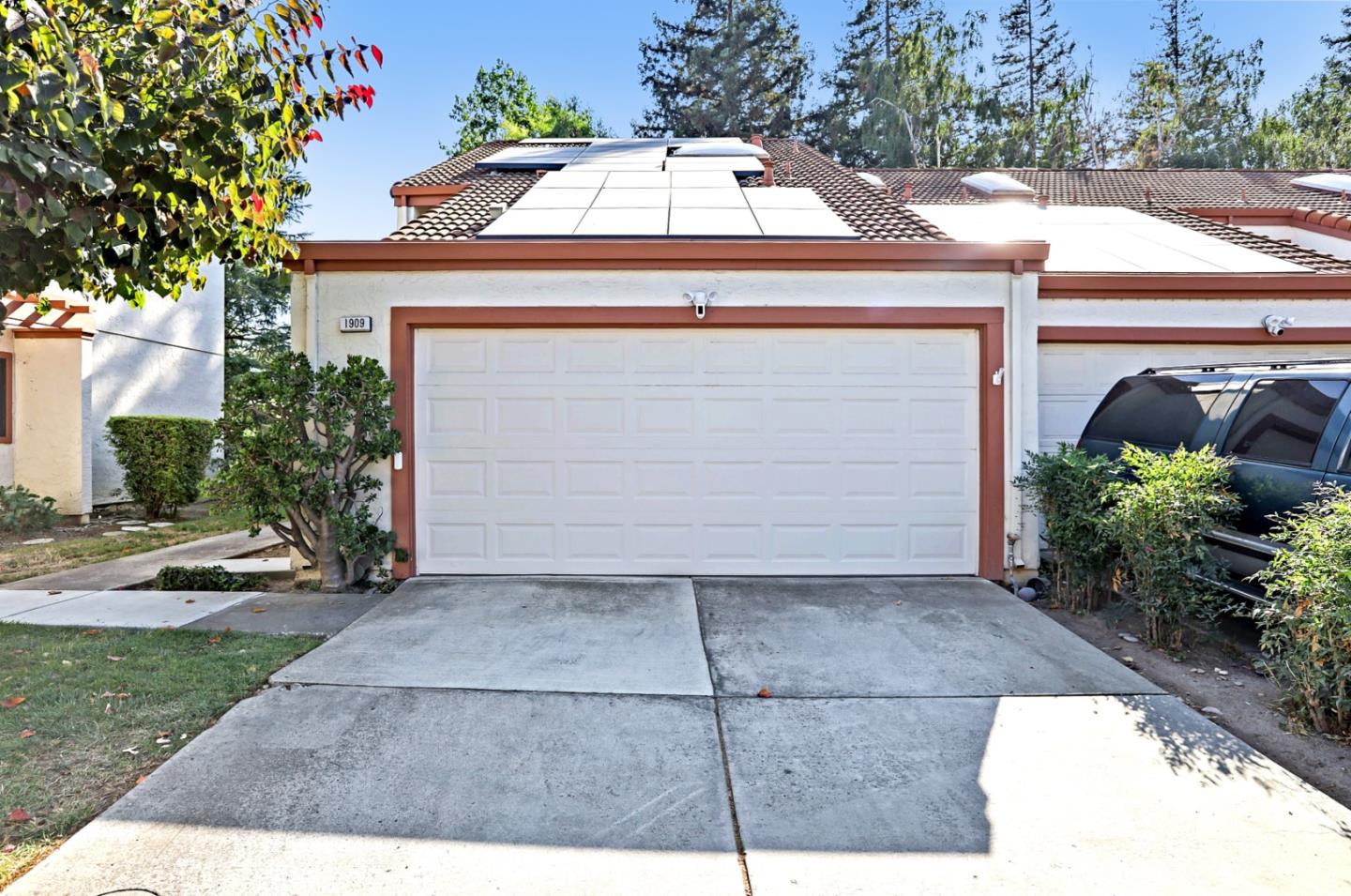 Detail Gallery Image 1 of 1 For 1909 Winding Creek Ct, San Jose,  CA 95148 - 3 Beds | 2/1 Baths