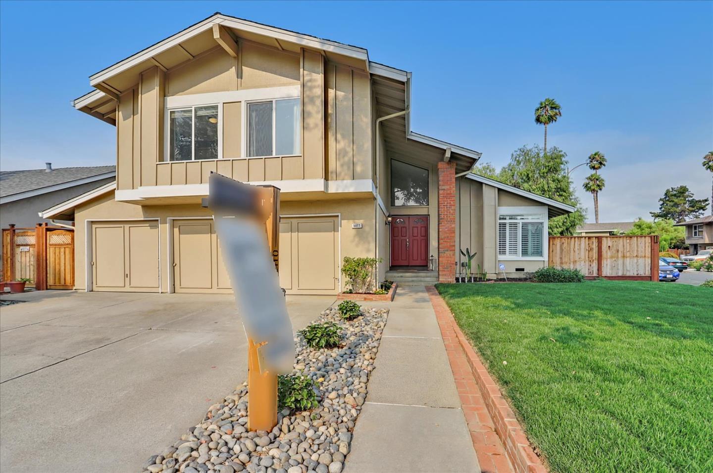 Detail Gallery Image 1 of 1 For 5077 Gazania Dr, San Jose,  CA 95111 - 4 Beds | 2/1 Baths