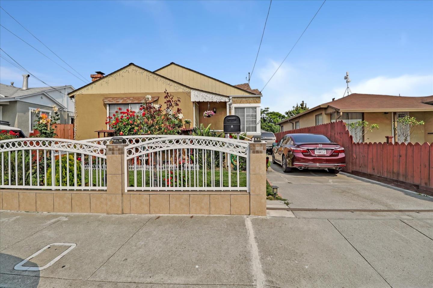 Detail Gallery Image 1 of 1 For 1624 Oriole Ave, San Leandro,  CA 94578 - 2 Beds | 1 Baths