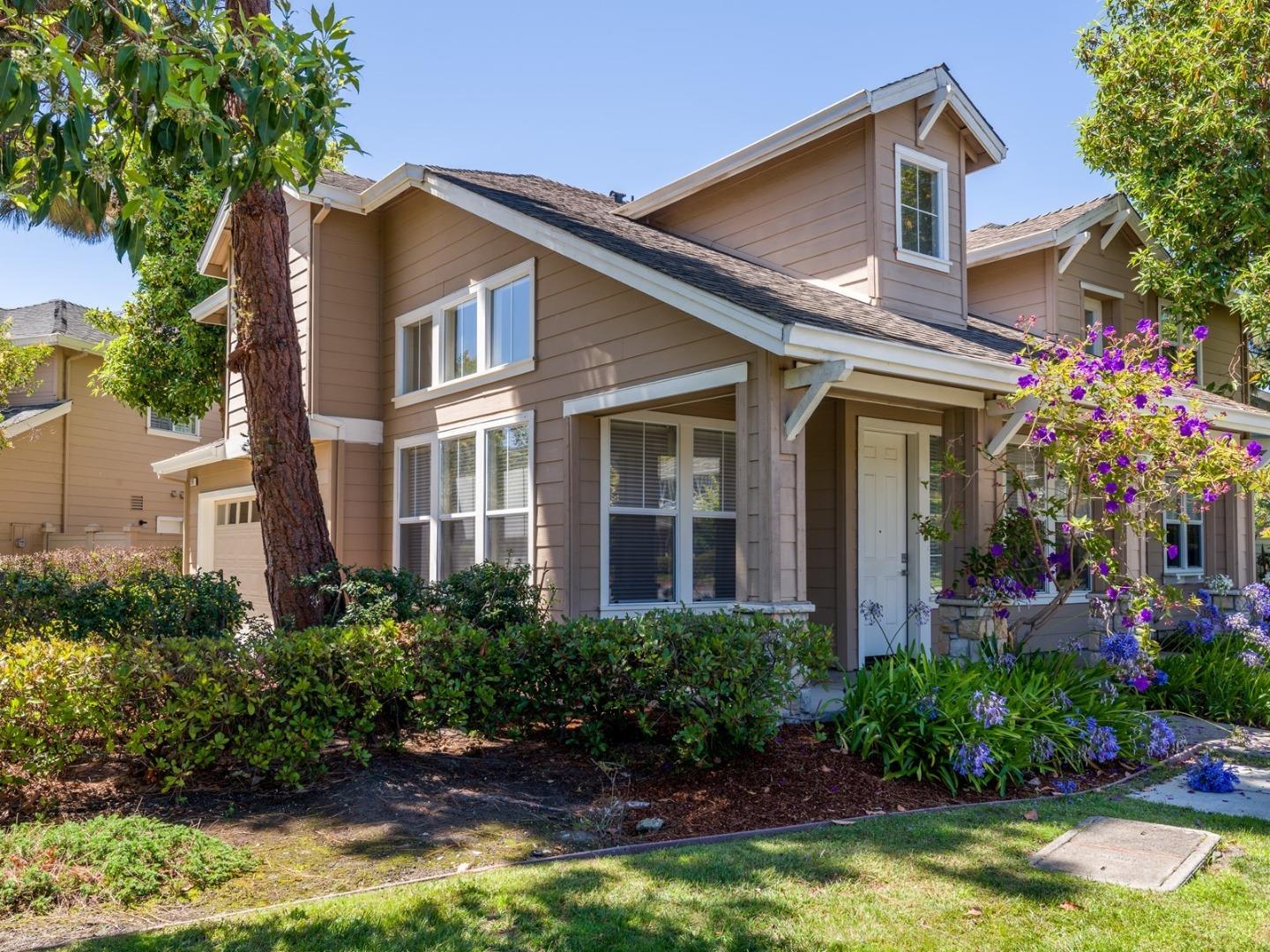 Detail Gallery Image 1 of 1 For 114 Moonbeam Ln, Redwood Shores,  CA 94065 - 4 Beds | 2/1 Baths