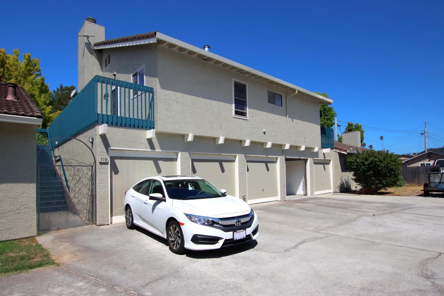 Detail Gallery Image 1 of 1 For 719 Frederick St, Santa Cruz,  CA 95062 - 2 Beds | 2 Baths