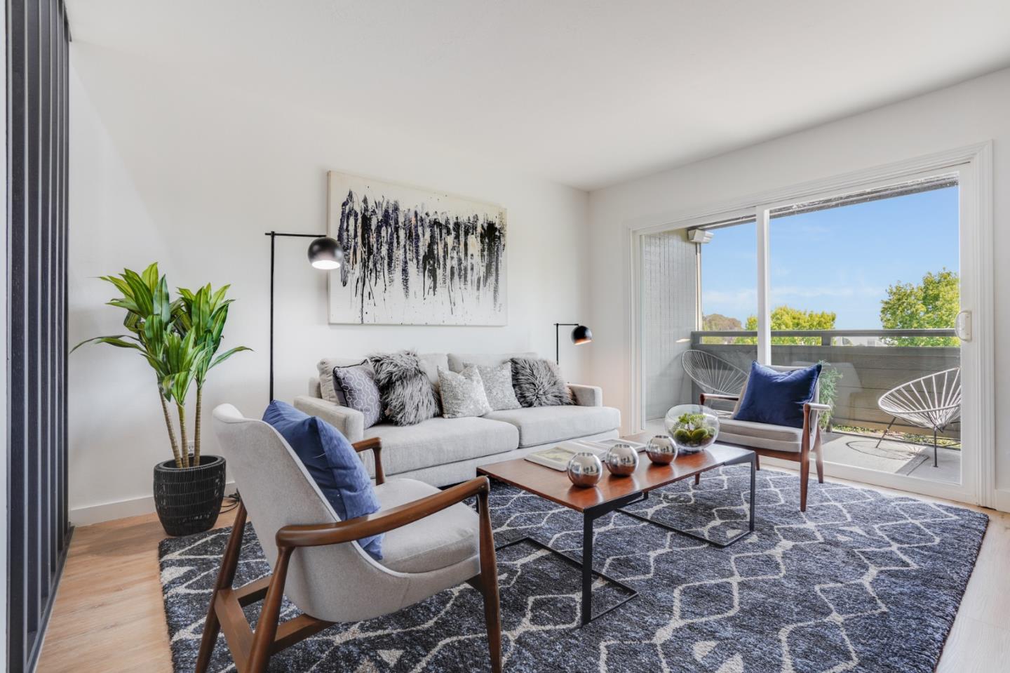 Detail Gallery Image 1 of 1 For 4032 Farm Hill Blvd #6,  Redwood City,  CA 94061 - 2 Beds | 1/1 Baths