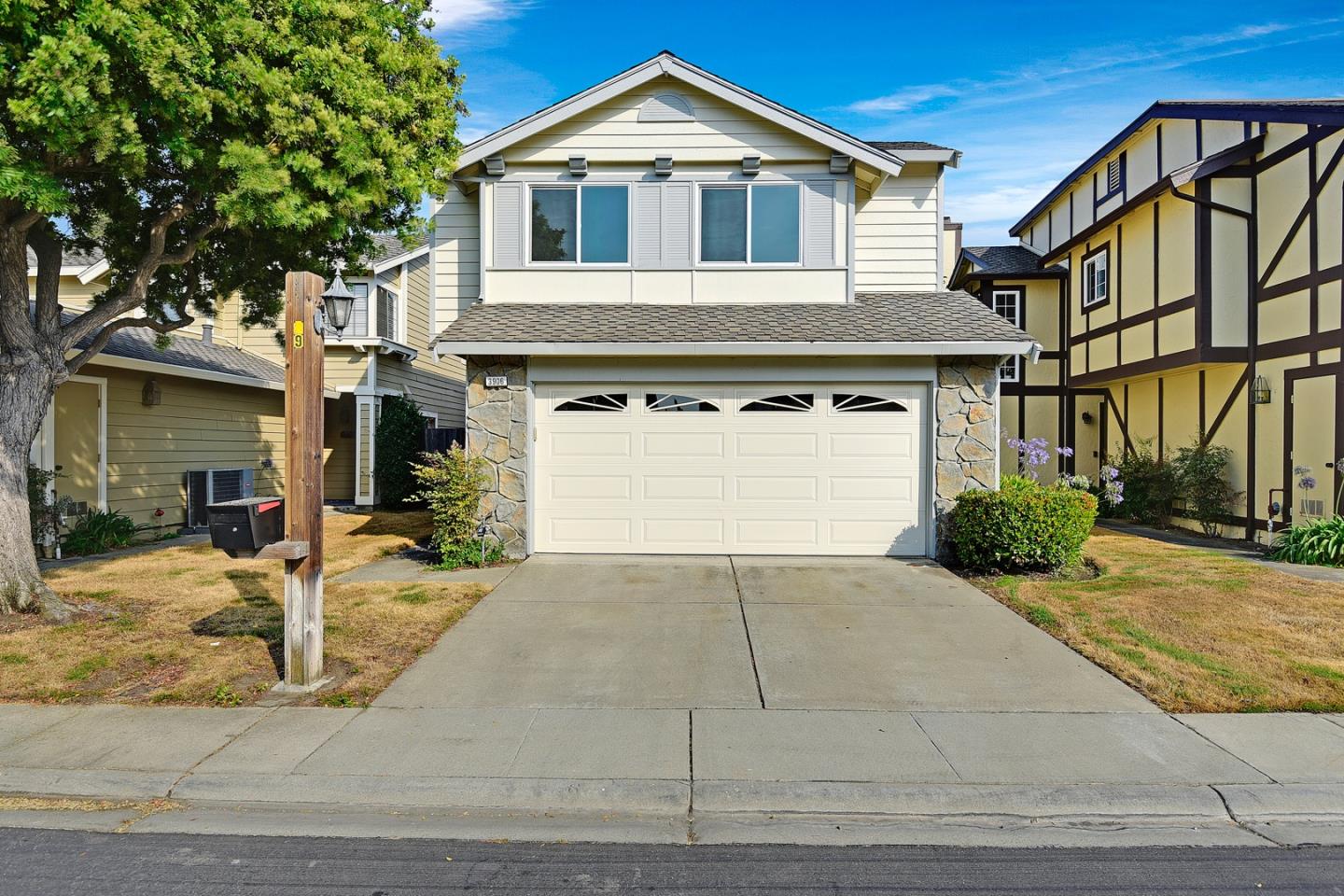 Detail Gallery Image 1 of 1 For 3906 Avocet Ter, Fremont,  CA 94555 - 4 Beds | 2/1 Baths