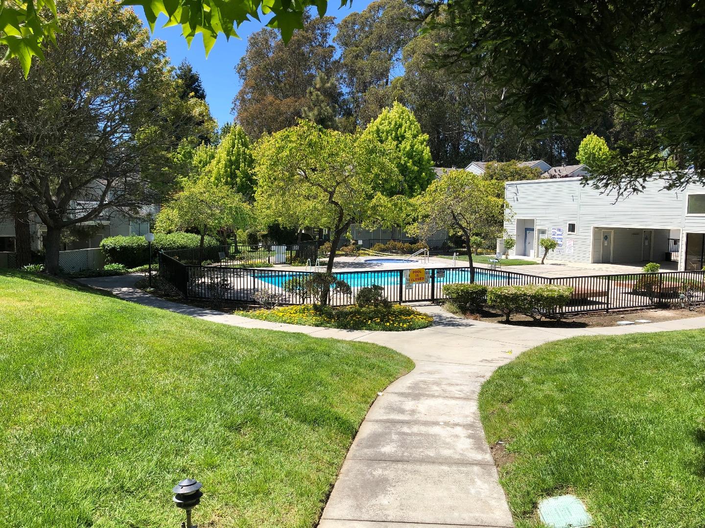 2601 Willowbrook Ln 11, Aptos, CA 95003 1 Beds 1 Baths (Contingent) ML81858464 MLSL