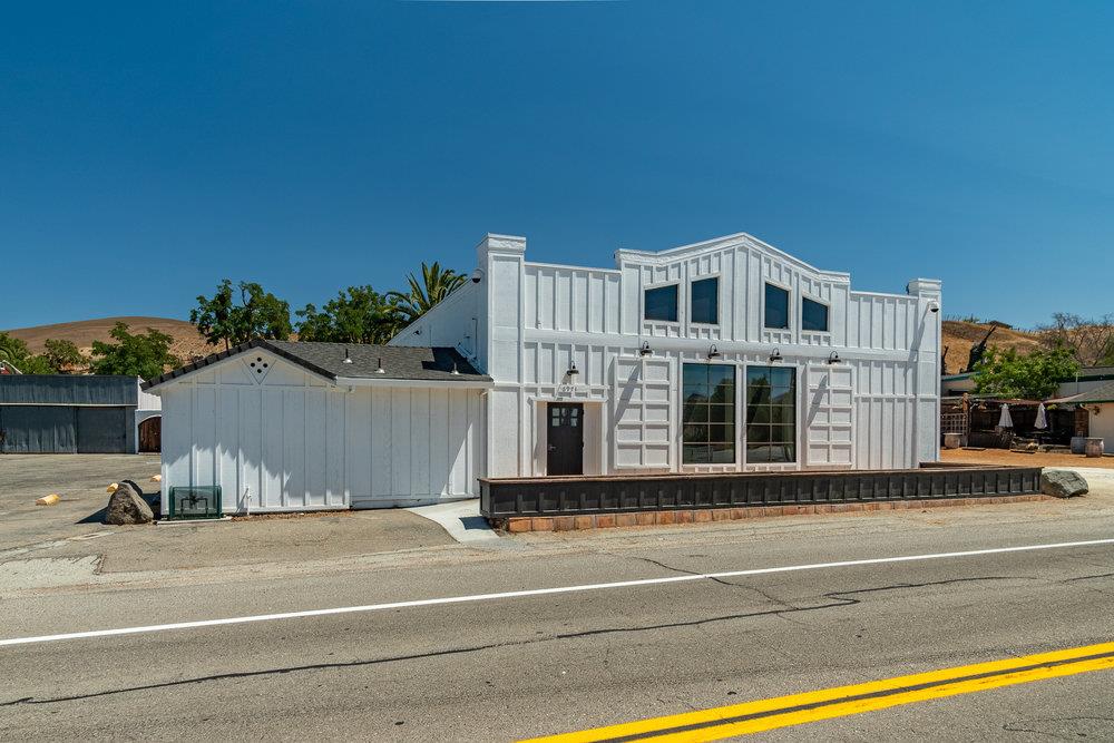 6971 Airline Highway, TRES PINOS, California 95075, ,Comm Industrial For Sale,For Sale,Airline Highway,40965610