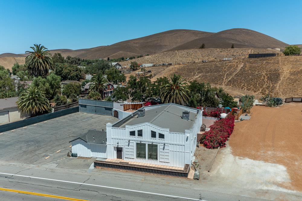 6971 Airline Highway, TRES PINOS, California 95075, ,Comm Industrial For Sale,For Sale,Airline Highway,40965610