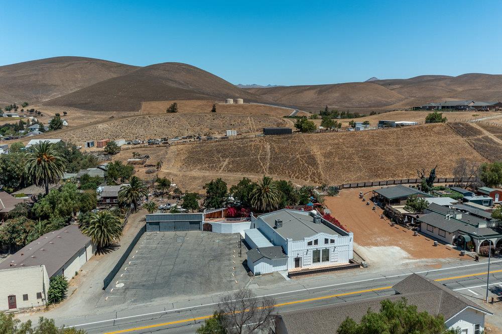 6971 Airline Highway, TRES PINOS, California 95075, ,Comm Industrial For Sale,For Sale,Airline Highway,40965610