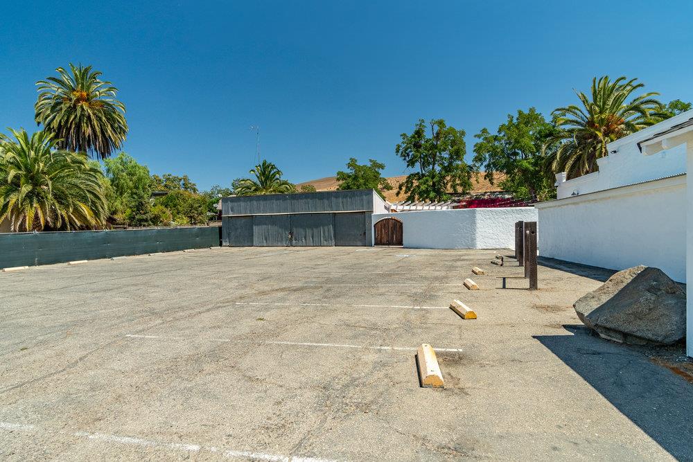 6971 Airline Highway, TRES PINOS, California 95075, ,Comm Industrial For Sale,For Sale,Airline Highway,40965610