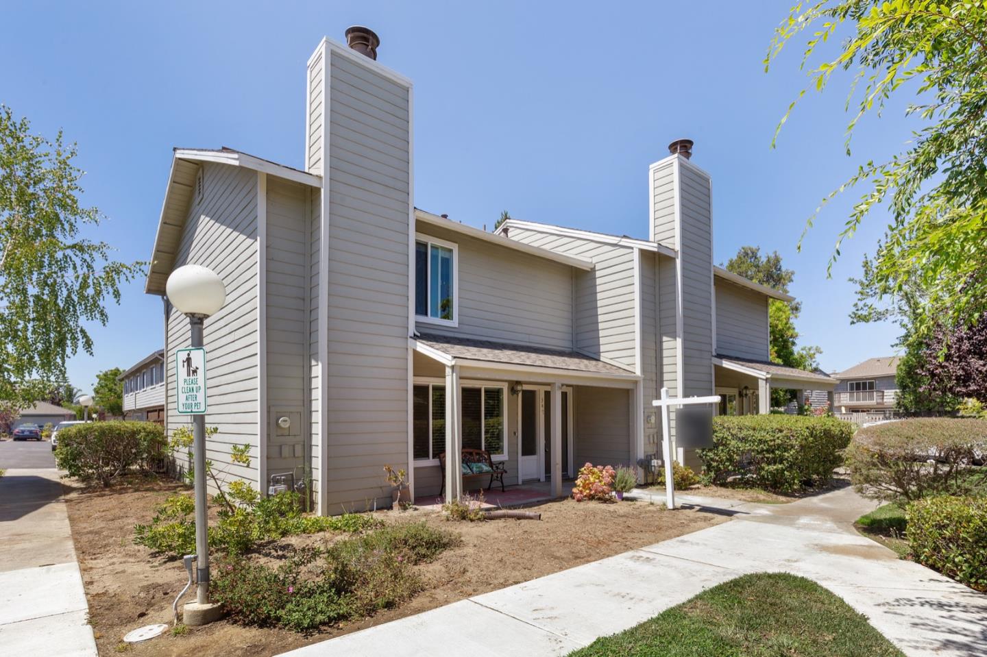 Detail Gallery Image 1 of 1 For 347 Catamaran St, Foster City,  CA 94404 - 3 Beds | 2/1 Baths
