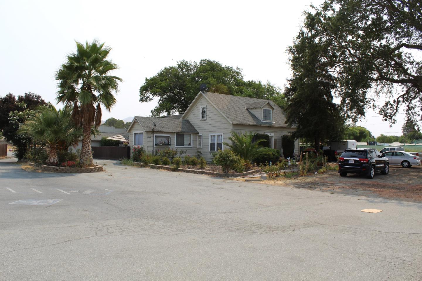 6501 Fairview Rd, Hollister, CA 95023 Beds Baths (Canceled