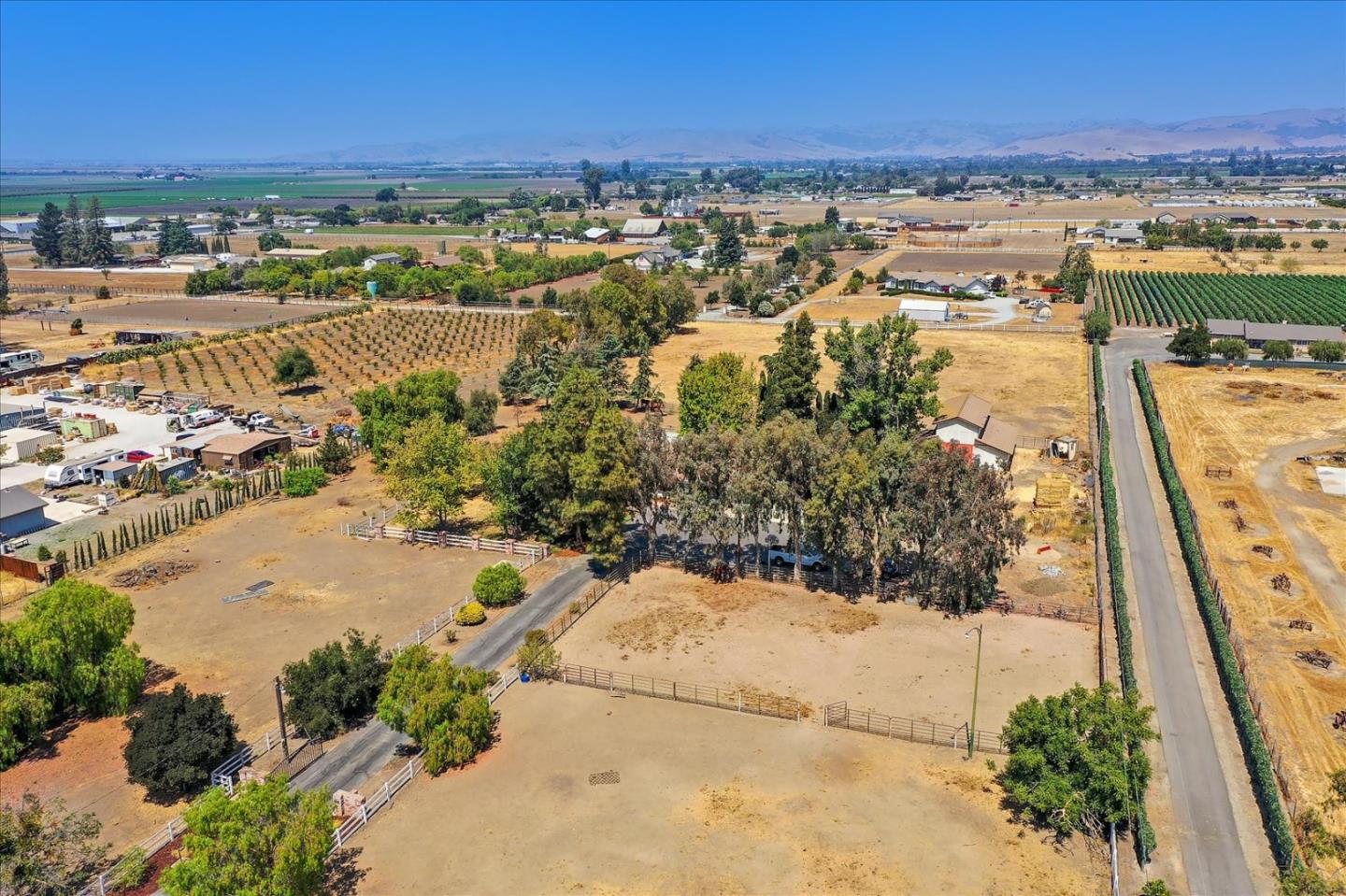 280 Lone Tree Rd, Hollister, CA 95023 - 3 Beds | 2/1 Baths (Contingent ...