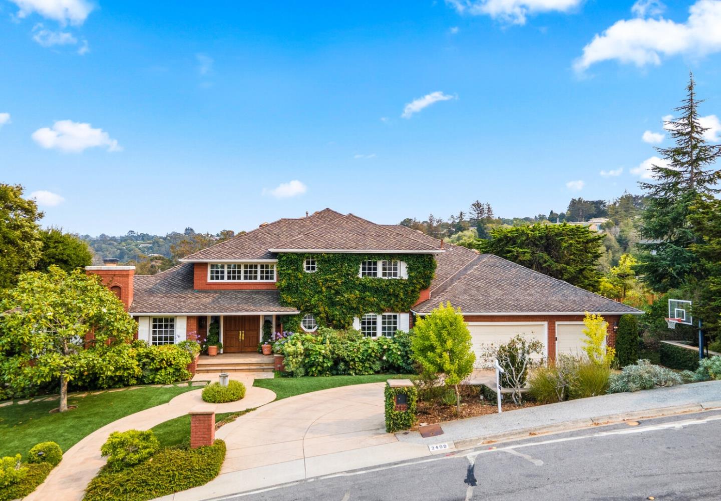 2499 Butternut Dr, Hillsborough, CA 94010 4 Beds 4/1 Baths (Sold) ML81859083 MLSL