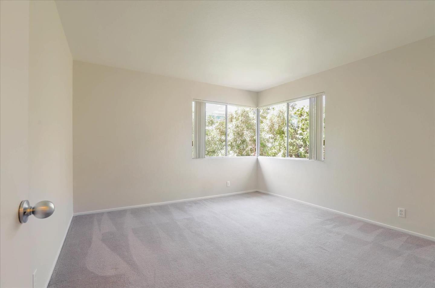 2296 Latham Street, MOUNTAIN VIEW, California 94040, ,Comm Ri Multi-units 5+,For Sale,Latham Street,ML81859143