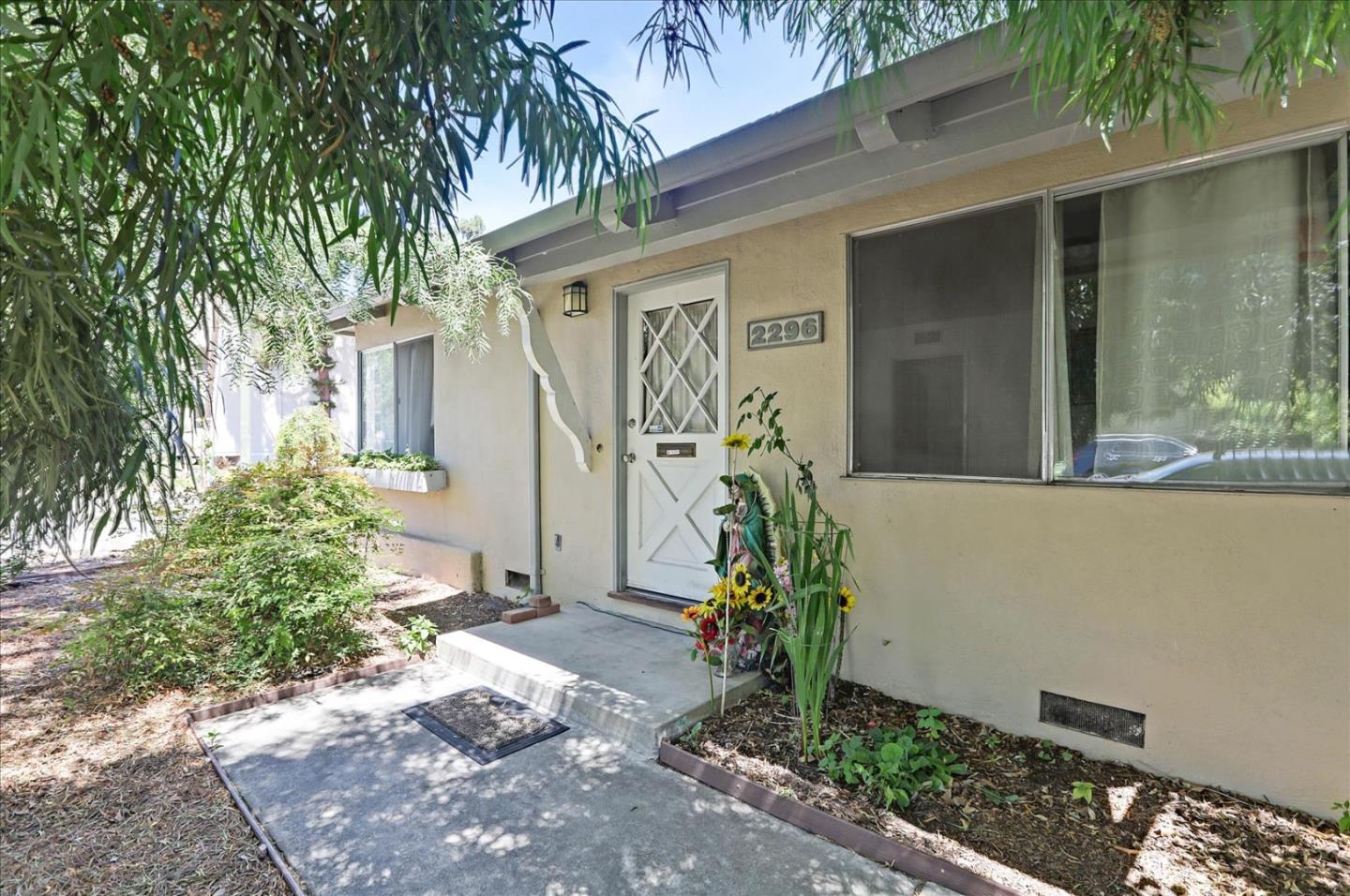 2296 Latham Street, MOUNTAIN VIEW, California 94040, ,Comm Ri Multi-units 5+,For Sale,Latham Street,ML81859143