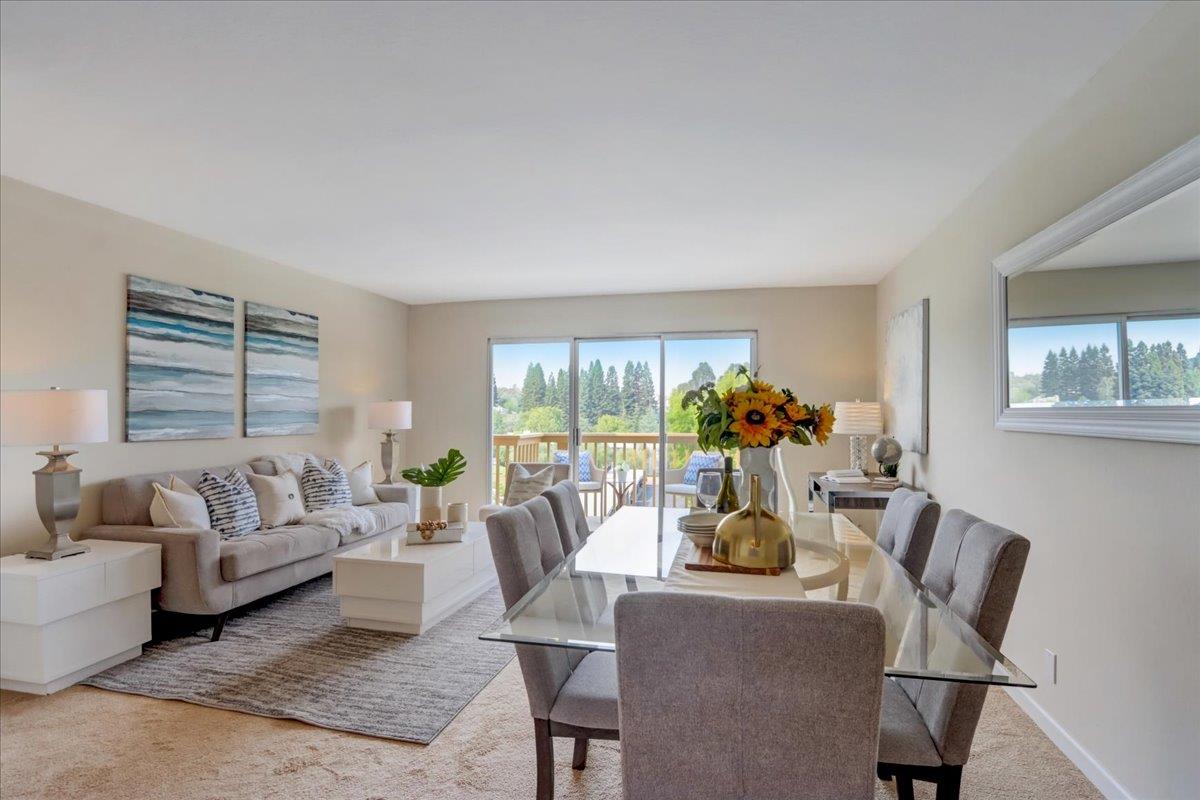 Detail Gallery Image 1 of 1 For 4050 Farm Hill Blvd #5,  Redwood City,  CA 94061 - 2 Beds | 2/1 Baths