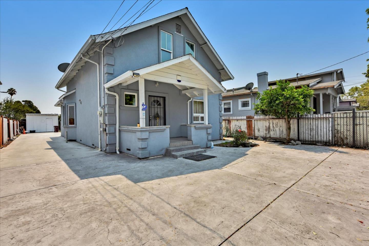 Detail Gallery Image 1 of 1 For 1118 73rd Ave, Oakland,  CA 94621 - 3 Beds | 2 Baths