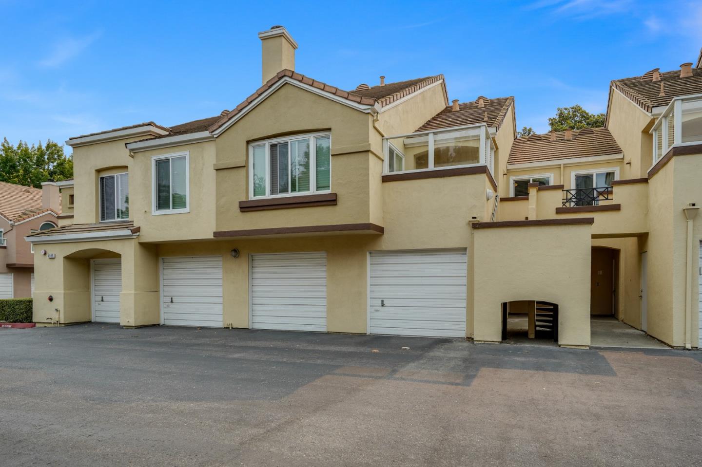 Detail Gallery Image 1 of 1 For 6985 Rodling Dr #C,  San Jose,  CA 95138 - 3 Beds | 2/1 Baths