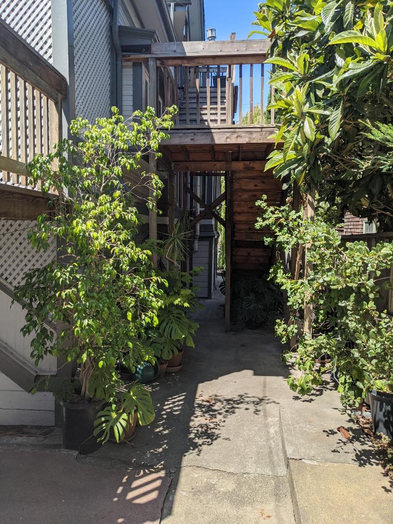 2915 Wheeler Street, BERKELEY, California 94705, ,Comm Ri Multi-units 5+,For Sale,Wheeler Street,ML81859592