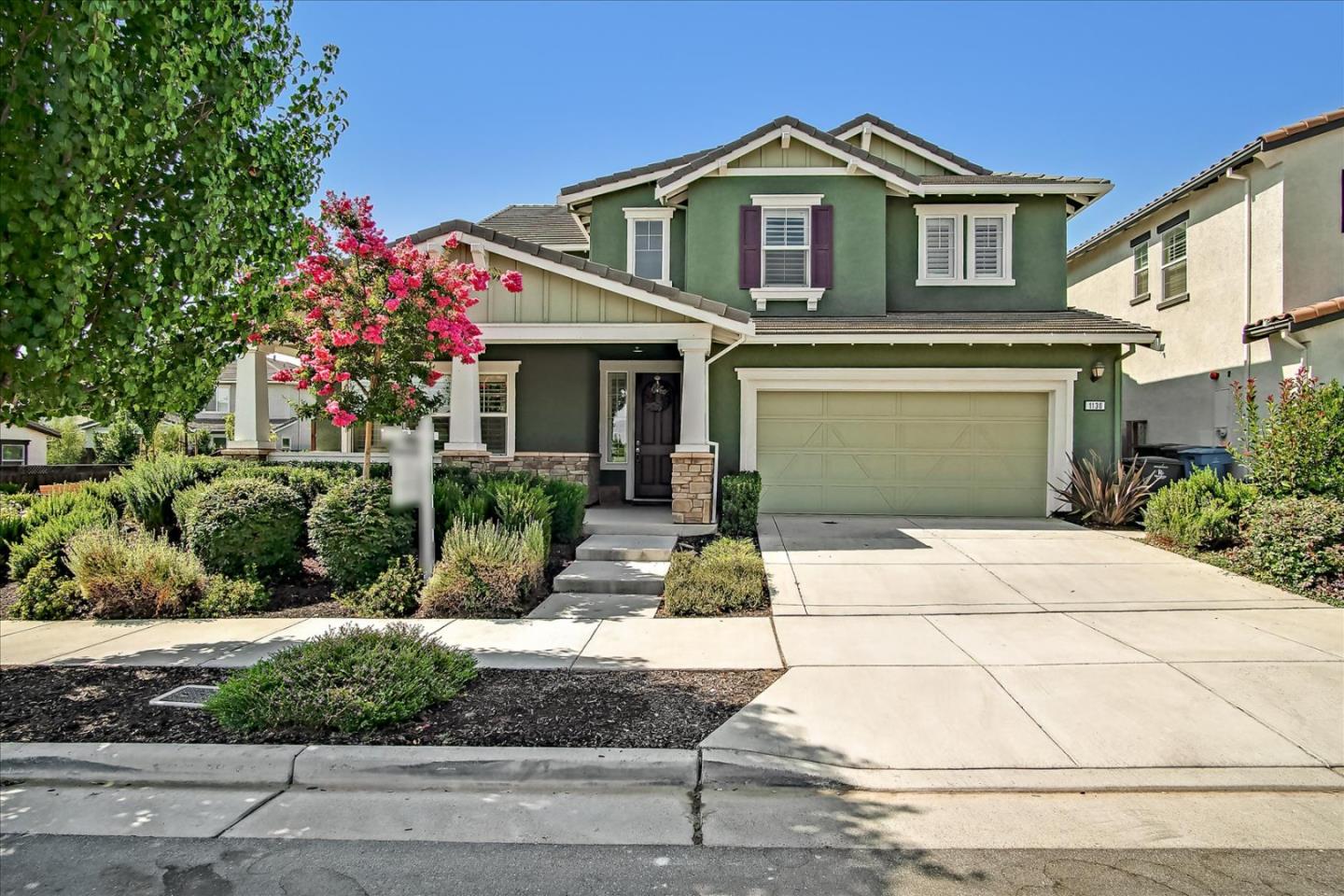 Detail Gallery Image 1 of 1 For 1130 Ruby Way, Gilroy,  CA 95020 - 5 Beds | 4/1 Baths