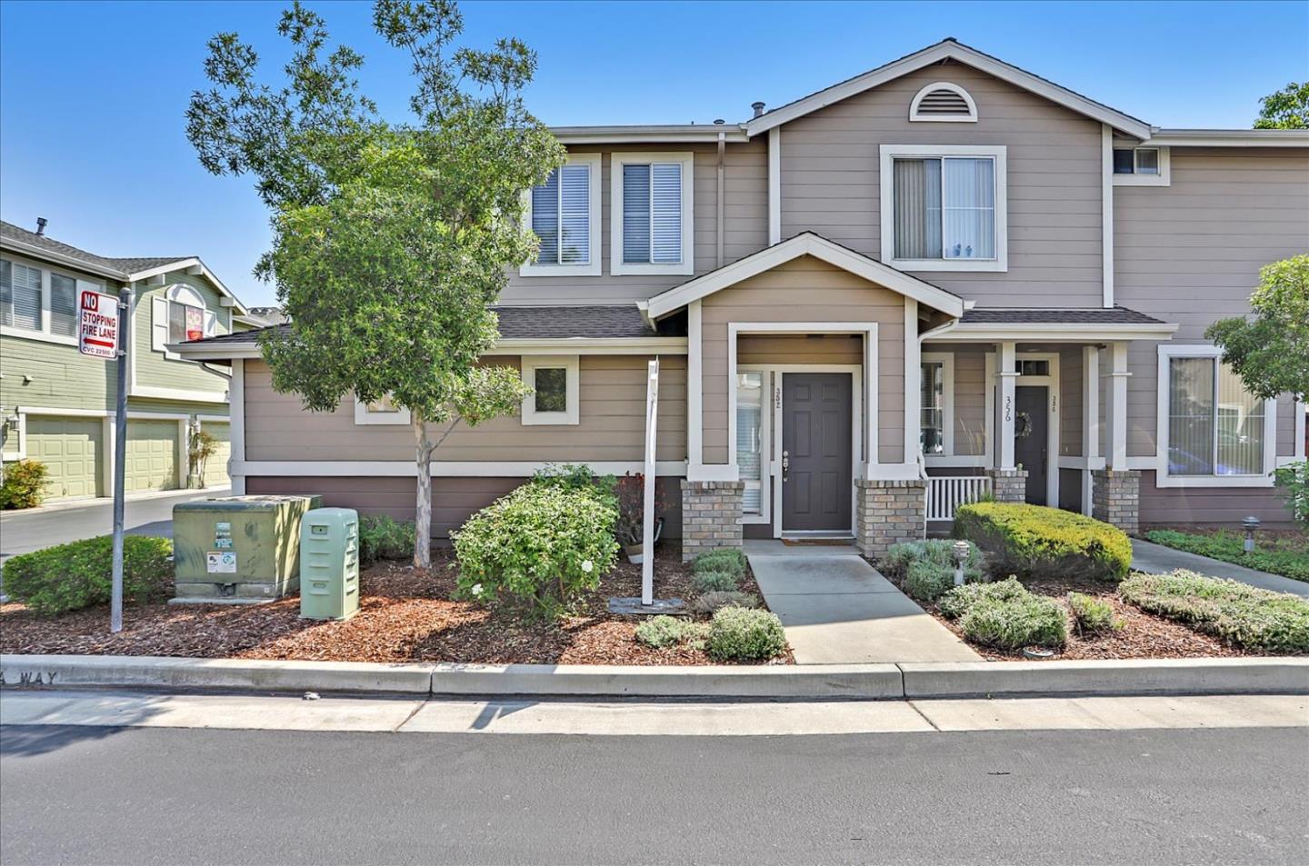 Detail Gallery Image 1 of 1 For 352 Powerscourt Way, San Jose,  CA 95136 - 2 Beds | 2 Baths