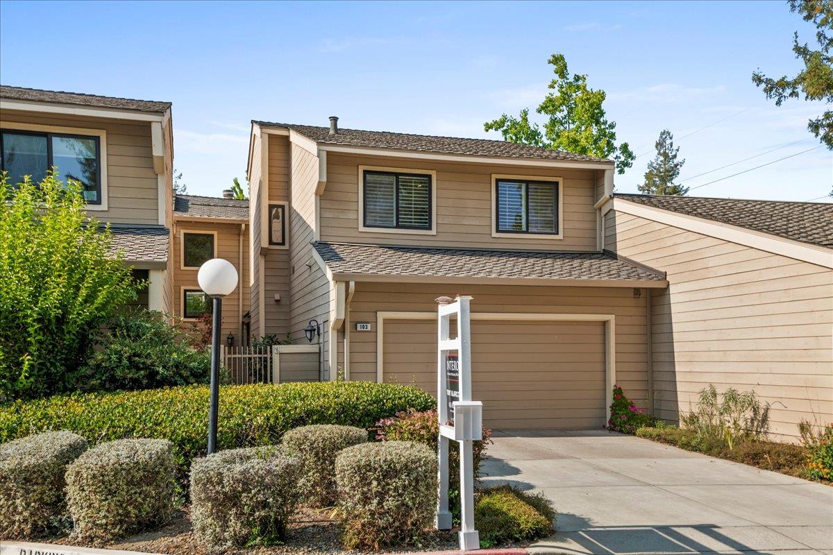 Detail Gallery Image 1 of 1 For 103 Lancewood Pl, Los Gatos,  CA 95032 - 3 Beds | 3 Baths