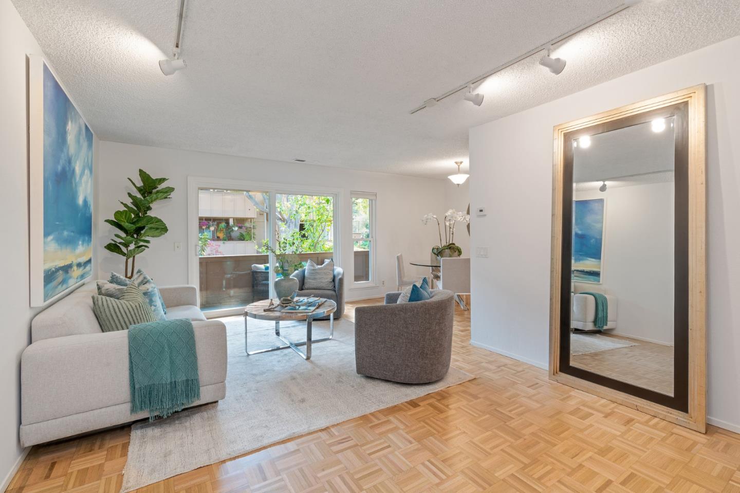 Detail Gallery Image 1 of 1 For 2458 W Bayshore Rd #3,  Palo Alto,  CA 94303 - 2 Beds | 1 Baths