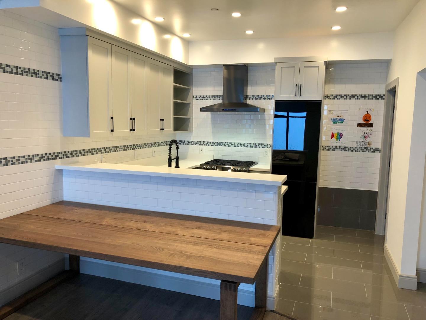 811 Burnett Avenue, SAN FRANCISCO, California 94131, ,Comm Ri Multi-units 5+,For Sale,Burnett Avenue,ML81859970