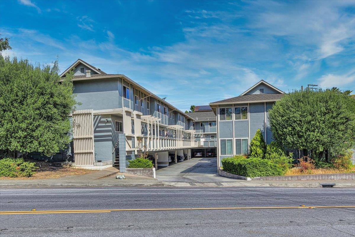 3524 Farm Hill Boulevard, REDWOOD CITY, California 94061, ,Comm Ri Multi-units 5+,For Sale,Farm Hill Boulevard,ML81860247