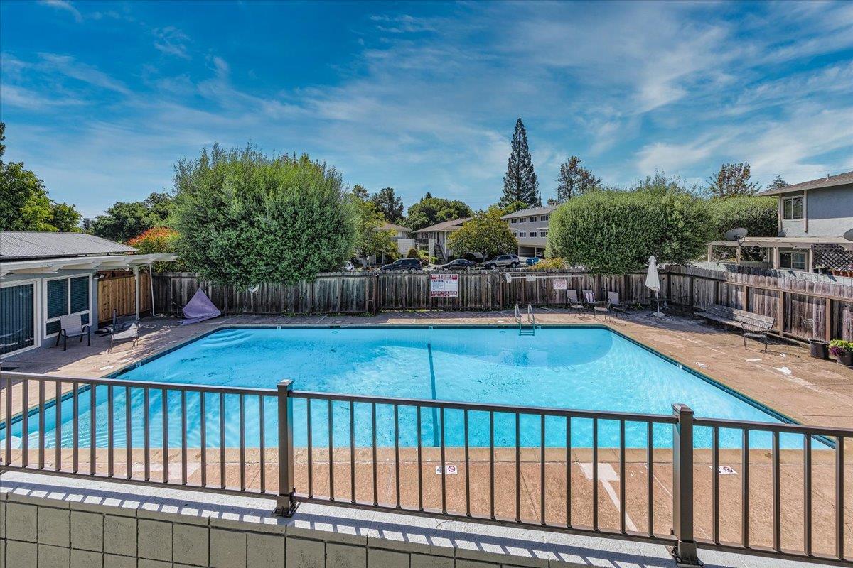 3524 Farm Hill Boulevard, REDWOOD CITY, California 94061, ,Comm Ri Multi-units 5+,For Sale,Farm Hill Boulevard,ML81860247