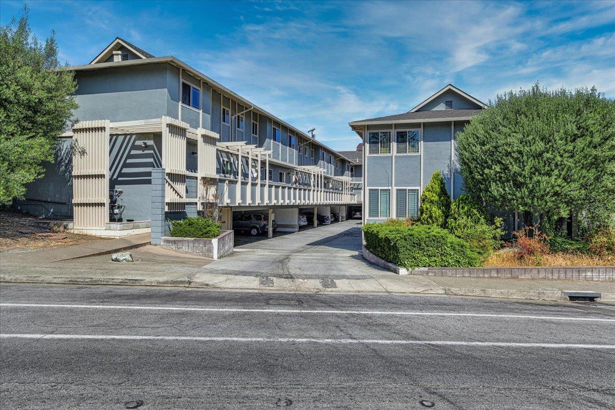 3524 Farm Hill Boulevard, REDWOOD CITY, California 94061, ,Comm Ri Multi-units 5+,For Sale,Farm Hill Boulevard,ML81860247