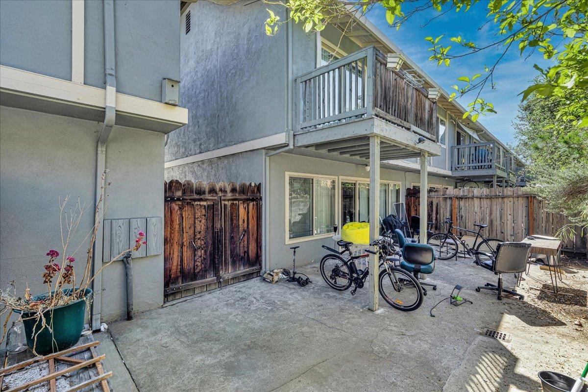 3524 Farm Hill Boulevard, REDWOOD CITY, California 94061, ,Comm Ri Multi-units 5+,For Sale,Farm Hill Boulevard,ML81860247