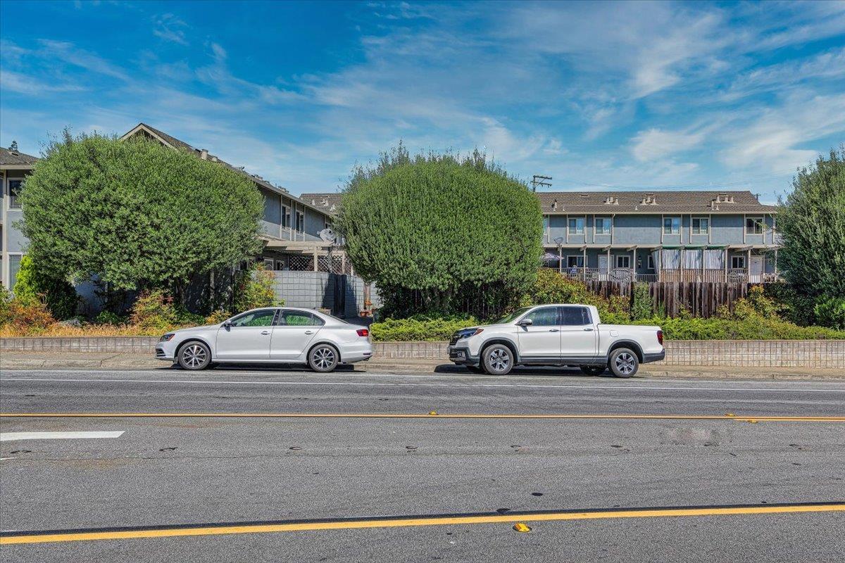 3524 Farm Hill Boulevard, REDWOOD CITY, California 94061, ,Comm Ri Multi-units 5+,For Sale,Farm Hill Boulevard,ML81860247