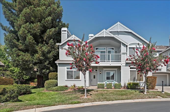 Detail Gallery Image 1 of 1 For 7698 Galloway Dr, San Jose,  CA 95135 - 2 Beds | 2 Baths