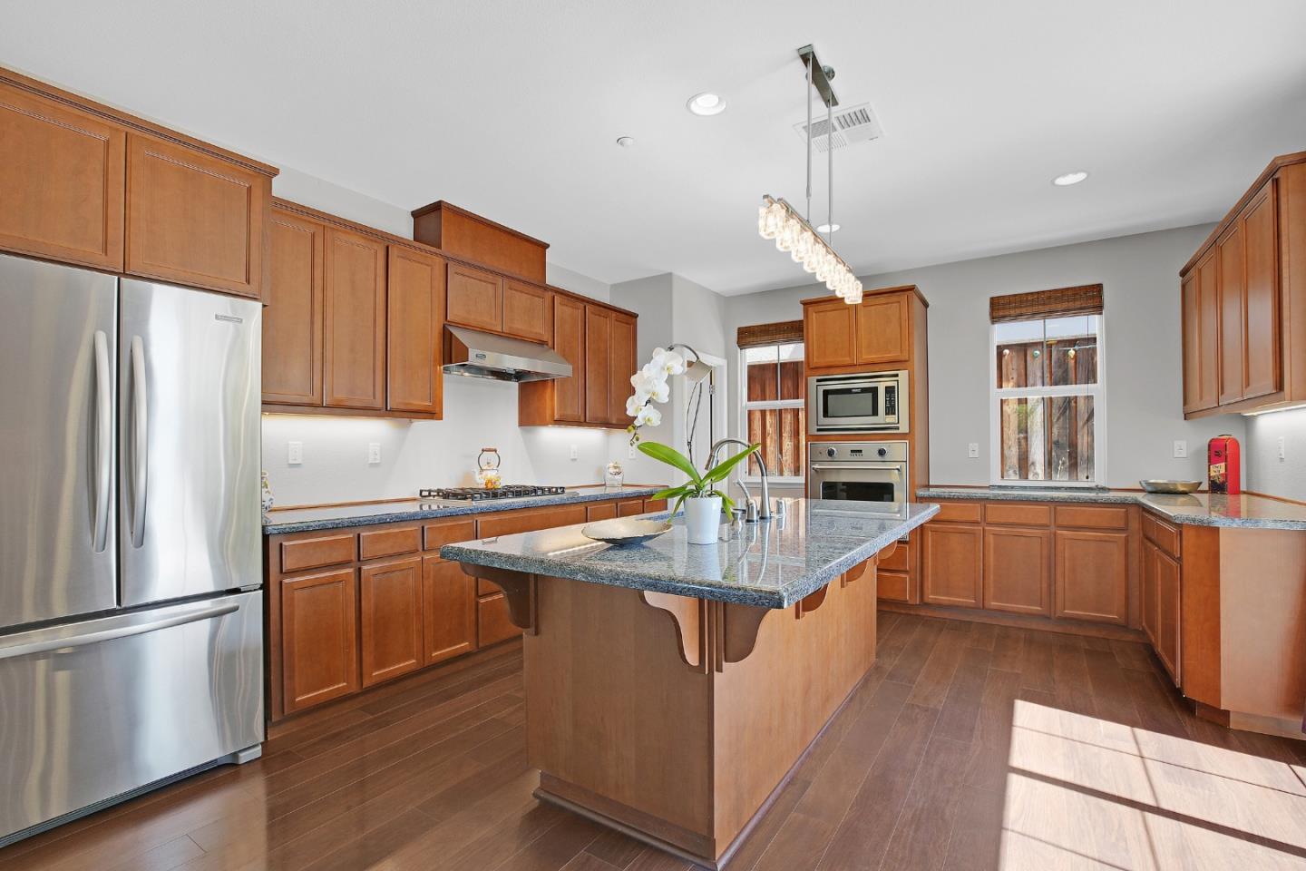 Detail Gallery Image 1 of 1 For 2382 Capistrello St, Dublin,  CA 94568 - 3 Beds | 3/1 Baths