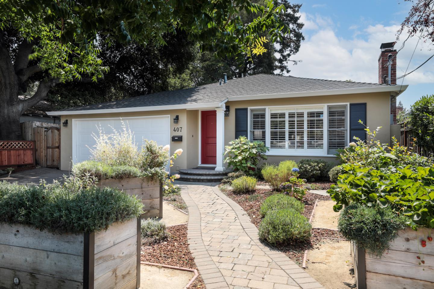 Detail Gallery Image 1 of 1 For 407 Chester St, Menlo Park,  CA 94025 - 3 Beds | 2 Baths