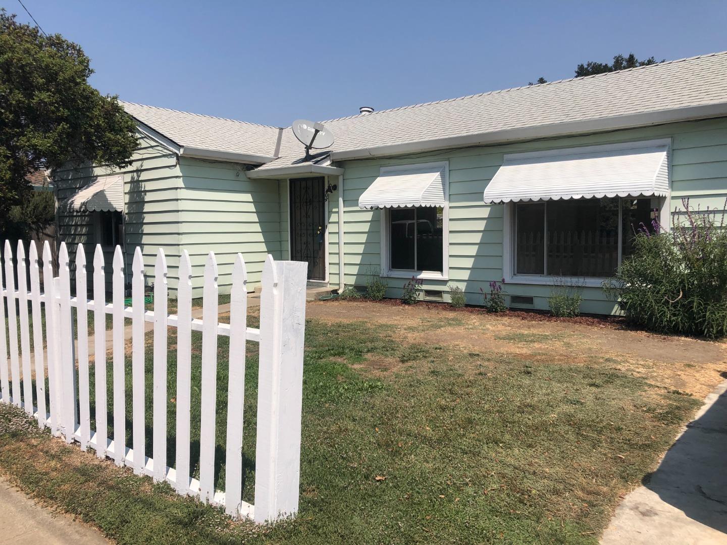 104 Fifth St, San Juan Bautista, CA 95045 2 Beds 1 Baths (Sold) ML81860570 MLSL