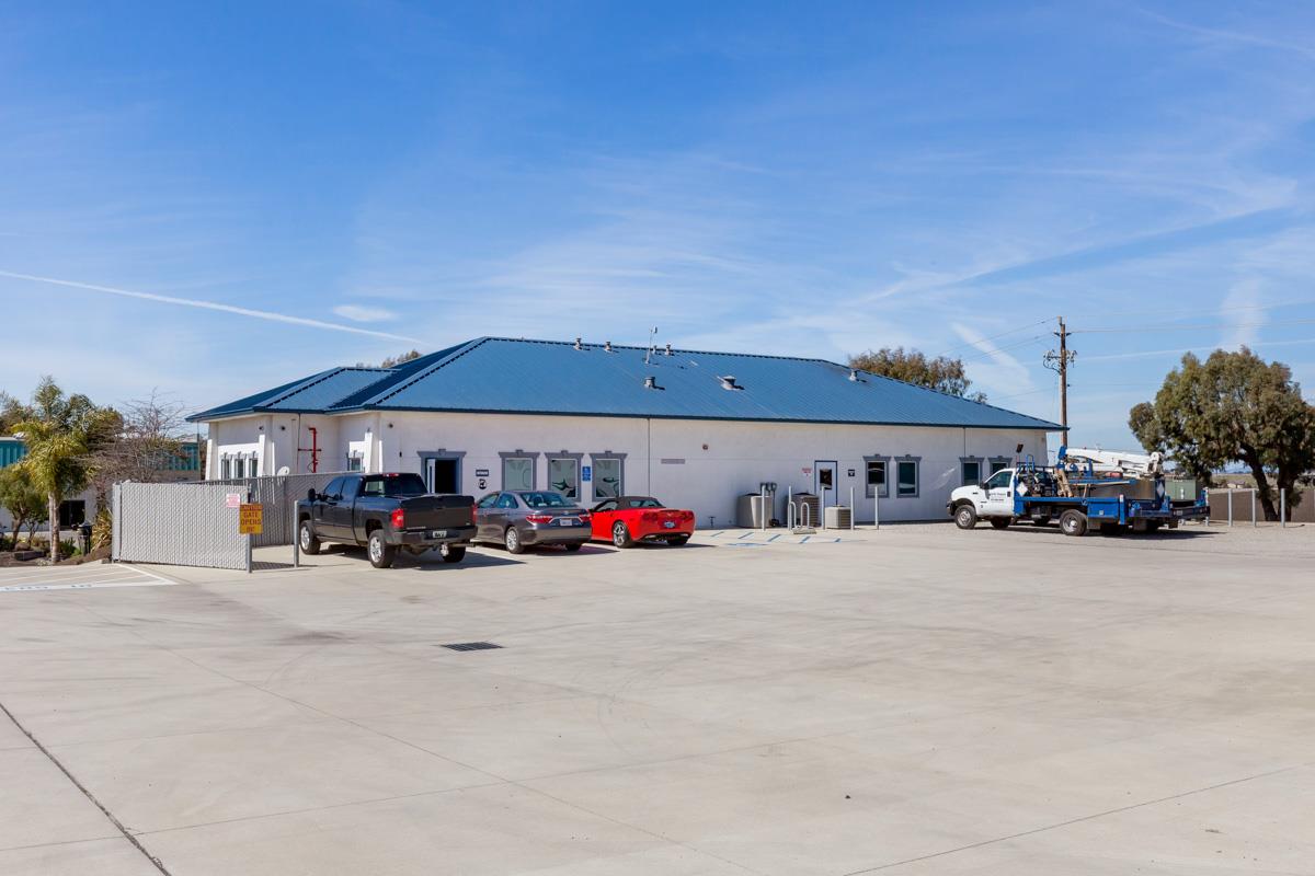 11520 Commercial Parkway, CASTROVILLE, California 95012, ,Comm Industrial For Sale,For Sale,Commercial Parkway,40965747