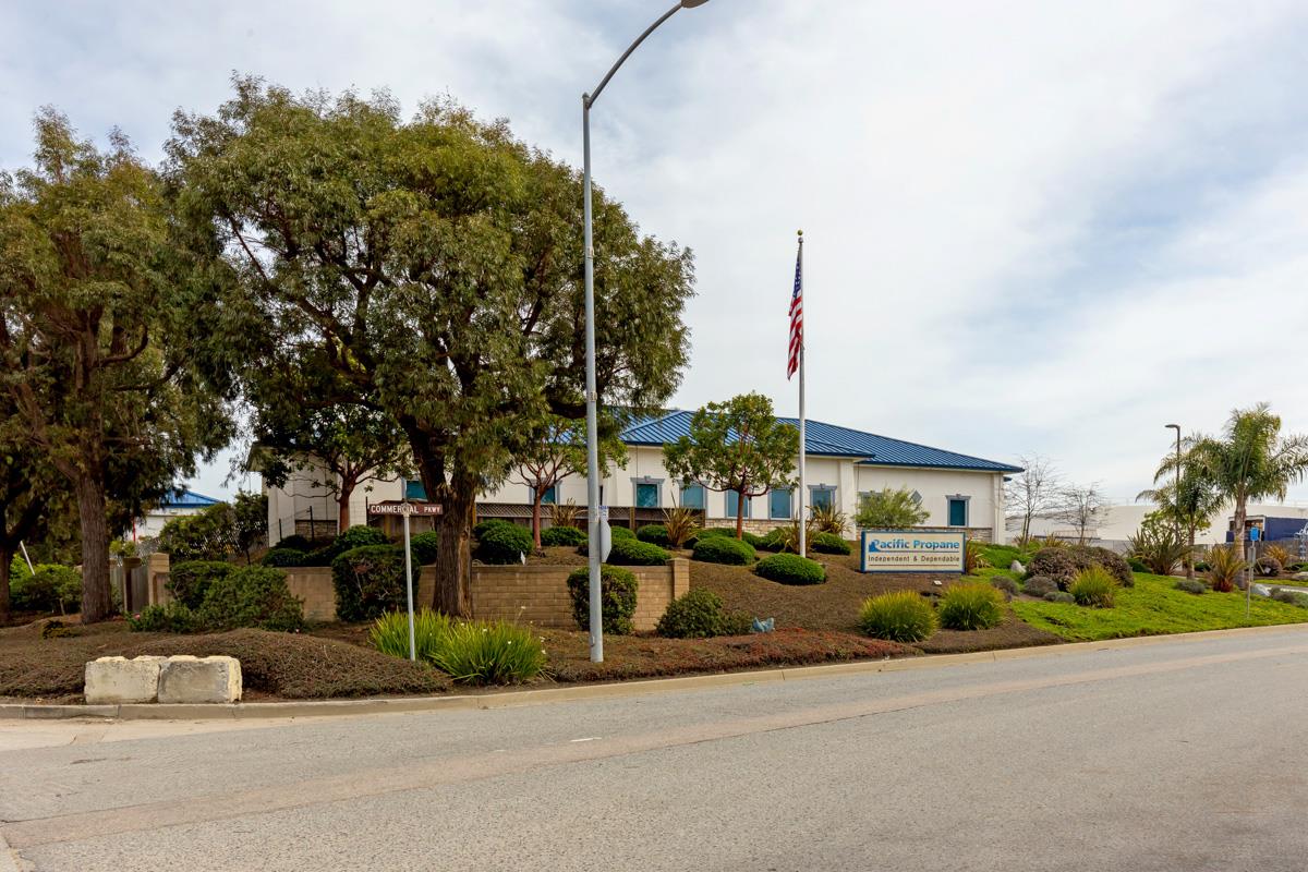 11520 Commercial Parkway, CASTROVILLE, California 95012, ,Comm Industrial For Sale,For Sale,Commercial Parkway,40965747