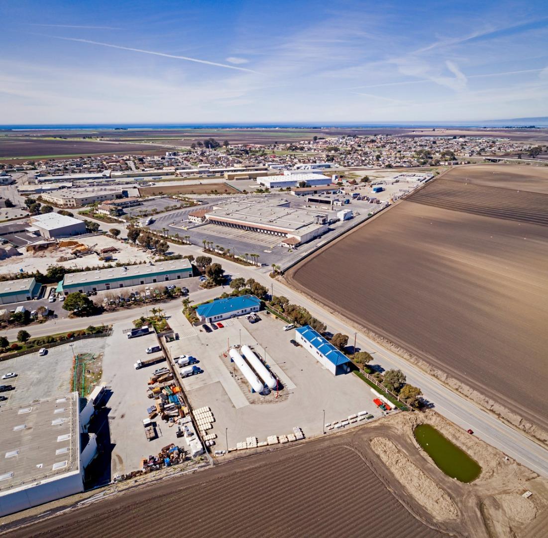 11520 Commercial Parkway, CASTROVILLE, California 95012, ,Comm Industrial For Sale,For Sale,Commercial Parkway,40965747