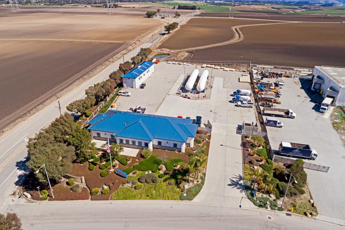 11520 Commercial Parkway, CASTROVILLE, California 95012, ,Comm Industrial For Sale,For Sale,Commercial Parkway,40965747